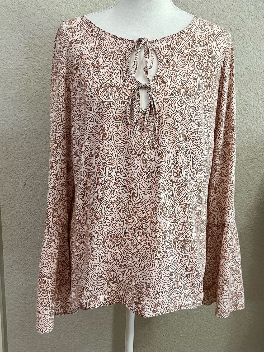 American Eagle Outfitters Cream and Brown Paisley Tie-Neck Long Sleeve Top